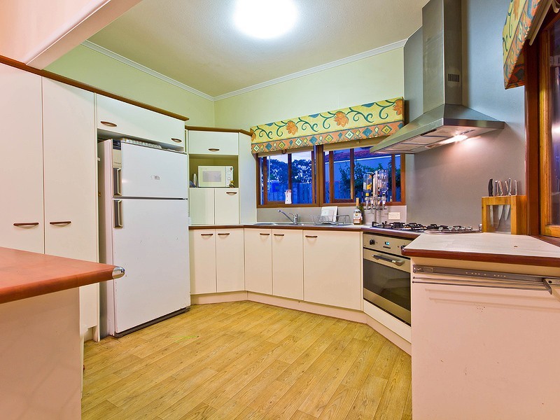 22 Renton Street, Camp Hill QLD 4152