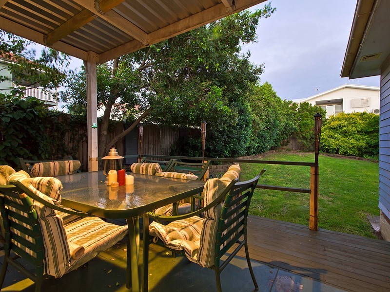 22 Renton Street, Camp Hill QLD 4152