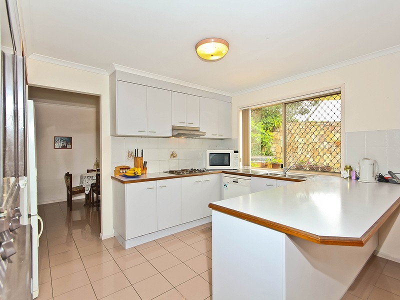 38 Foxmont Drive, Carina QLD 4152