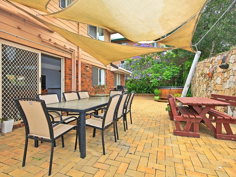 38 Foxmont Drive, Carina QLD 4152