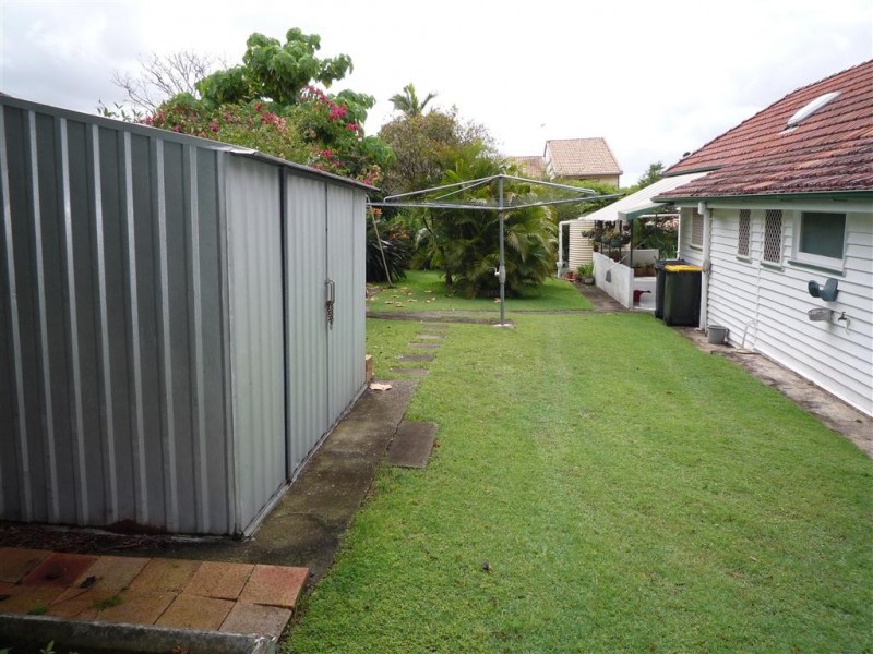 38 Booligal Street, Carina QLD 4152