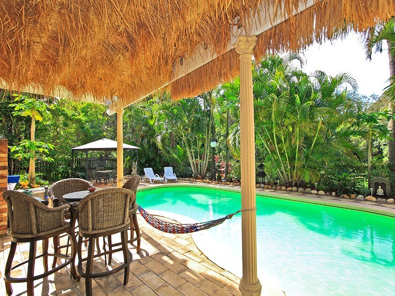 5 Rossmoya Street, Carindale QLD 4152