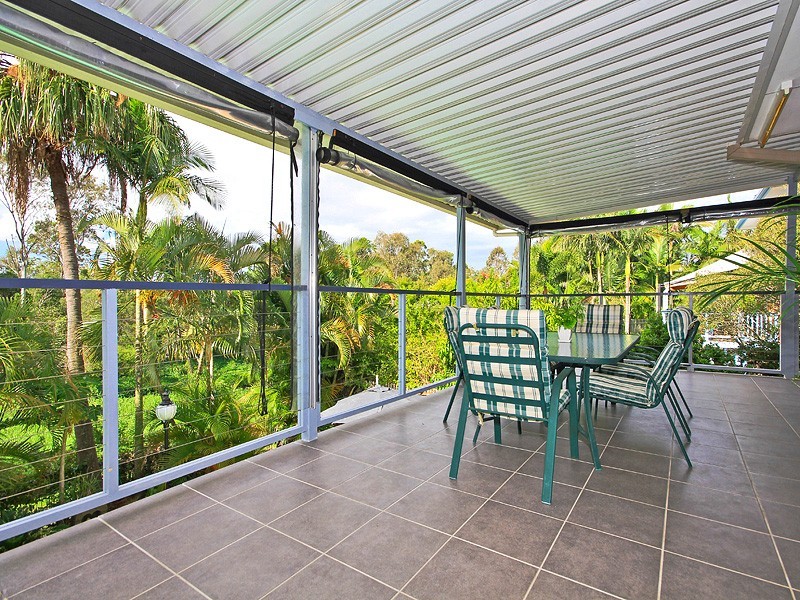 5 Rossmoya Street, Carindale QLD 4152