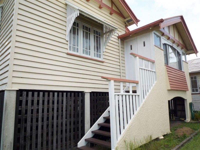 33 Lancaster Street, Coorparoo QLD 4151
