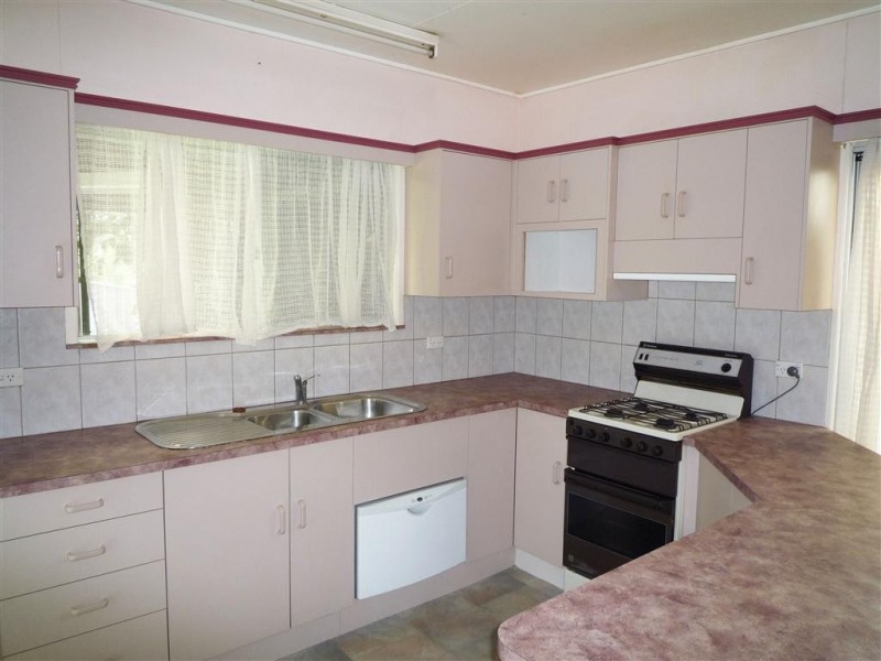 9 Lichfield Street, Carina QLD 4152