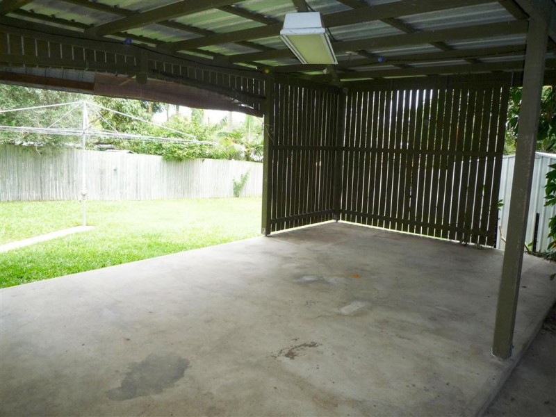 9 Lichfield Street, Carina QLD 4152