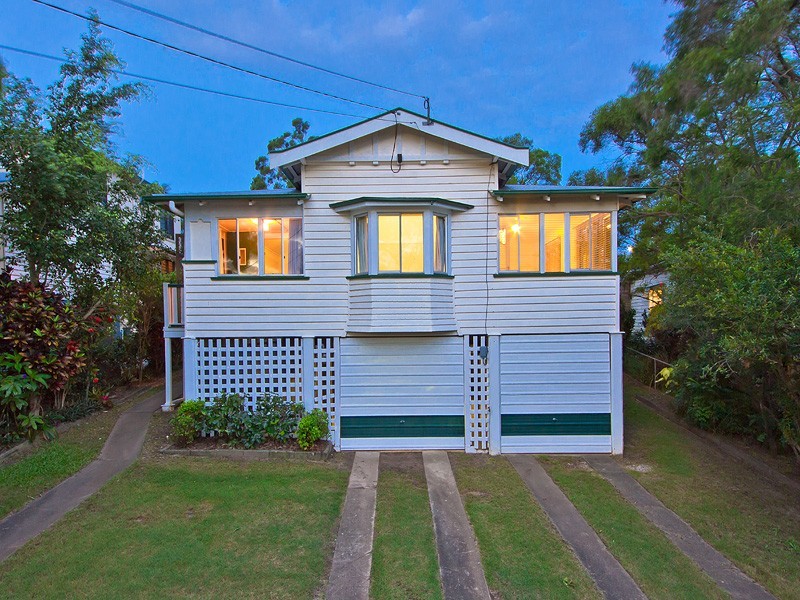 14 Stella Street, Holland Park QLD 4121