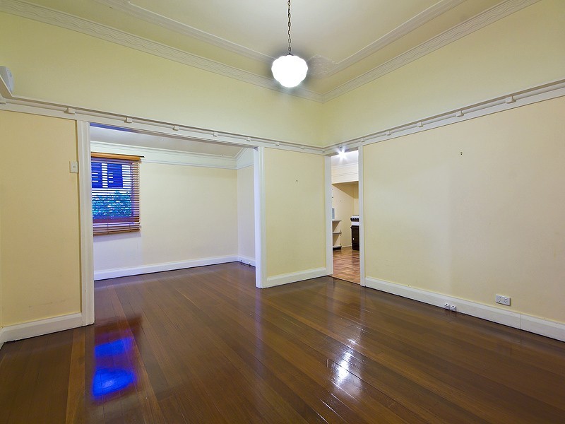 14 Stella Street, Holland Park QLD 4121