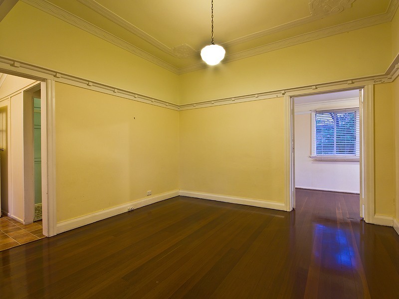 14 Stella Street, Holland Park QLD 4121