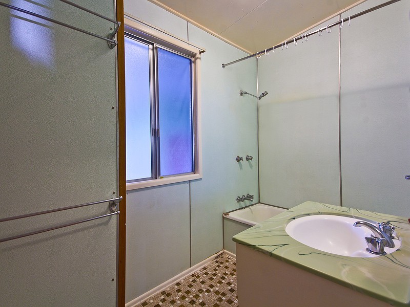 14 Stella Street, Holland Park QLD 4121