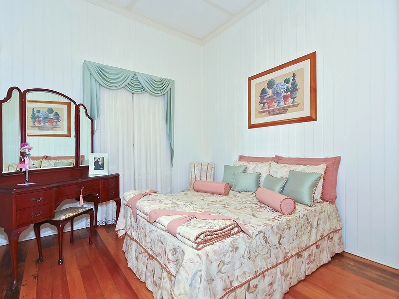 7 Dorothy Street, Camp Hill QLD 4152