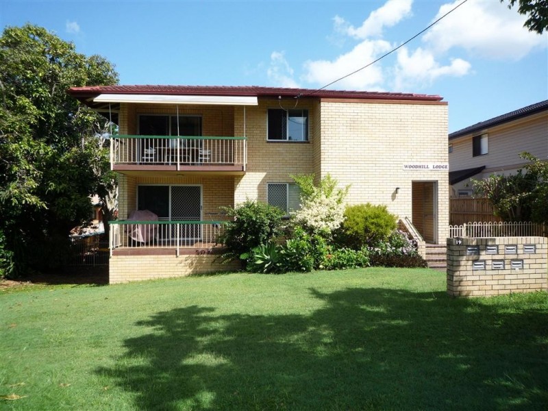 2/19 Woodhill Avenue, Coorparoo QLD 4151