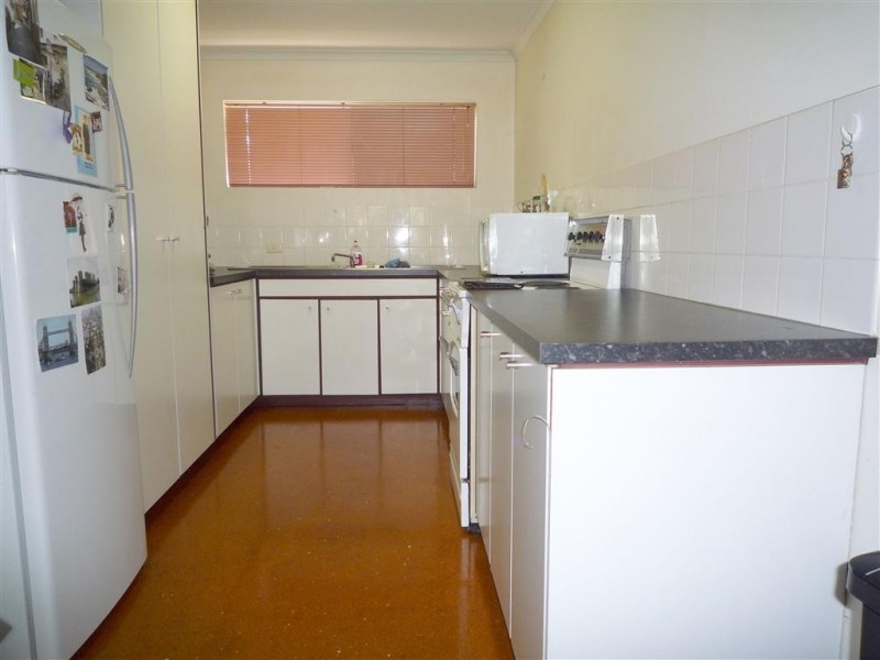 2/19 Woodhill Avenue, Coorparoo QLD 4151