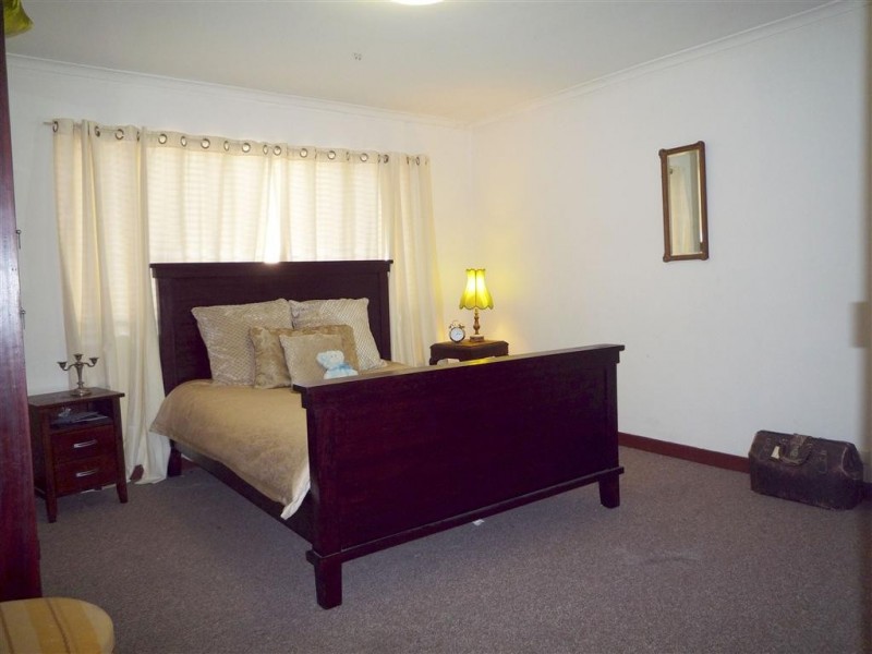 2/19 Woodhill Avenue, Coorparoo QLD 4151