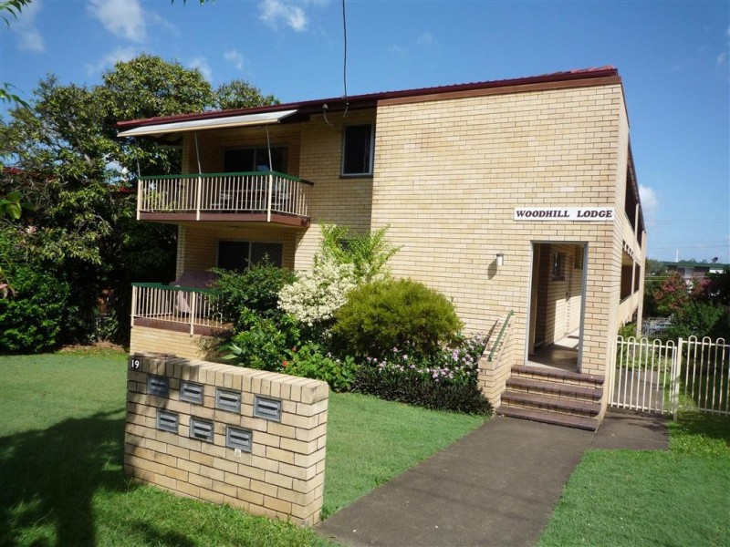 2/19 Woodhill Avenue, Coorparoo QLD 4151