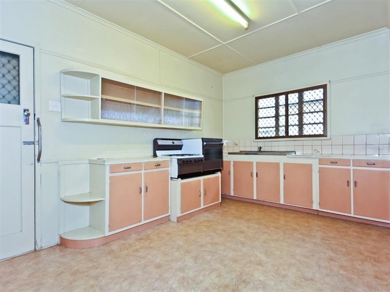 43 Allambie Street, Carina QLD 4152