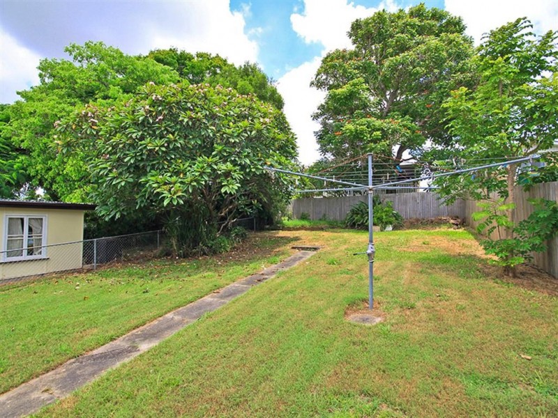 43 Allambie Street, Carina QLD 4152