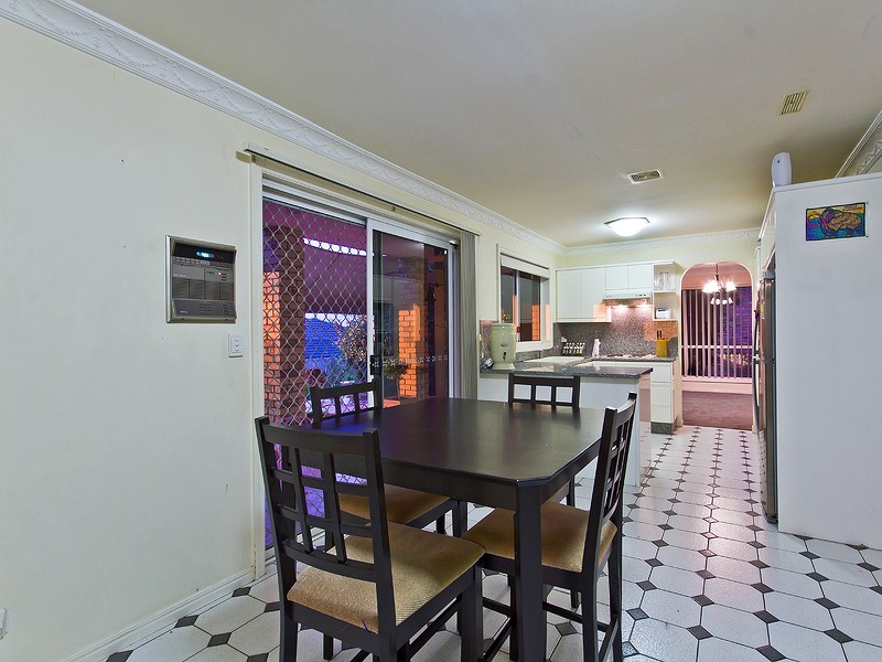 147 Scrub Road, Carindale QLD 4152