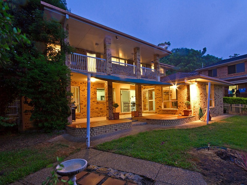 147 Scrub Road, Carindale QLD 4152