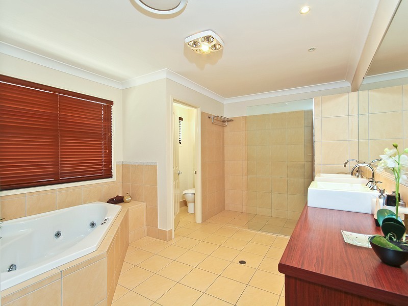 41 Durimbil Street, Camp Hill QLD 4152