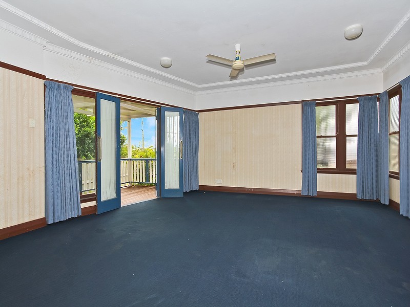 73 Burn Street, Camp Hill QLD 4152