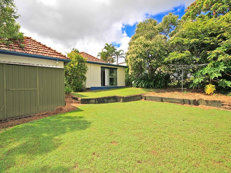 73 Burn Street, Camp Hill QLD 4152