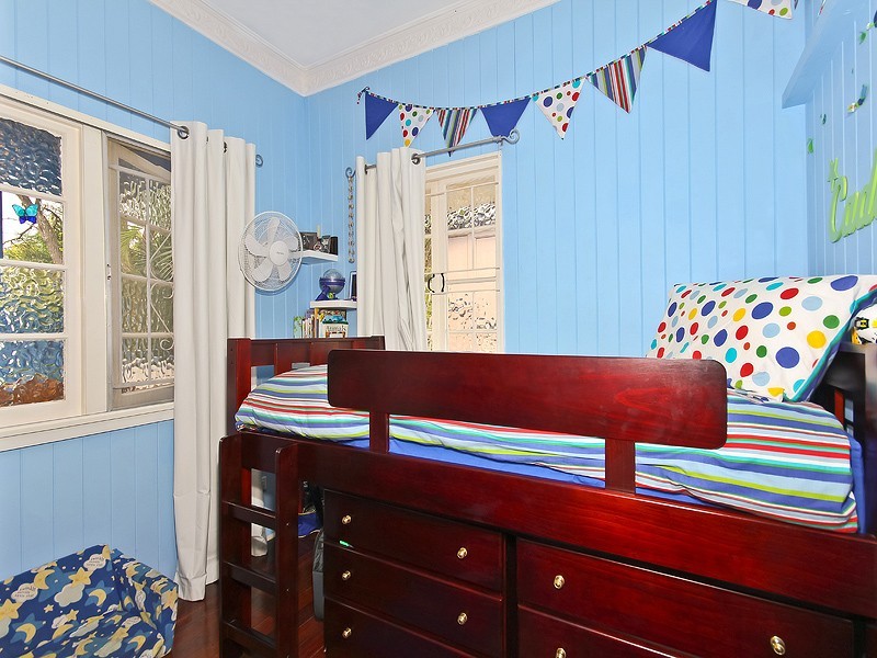 18 First Street, Camp Hill QLD 4152