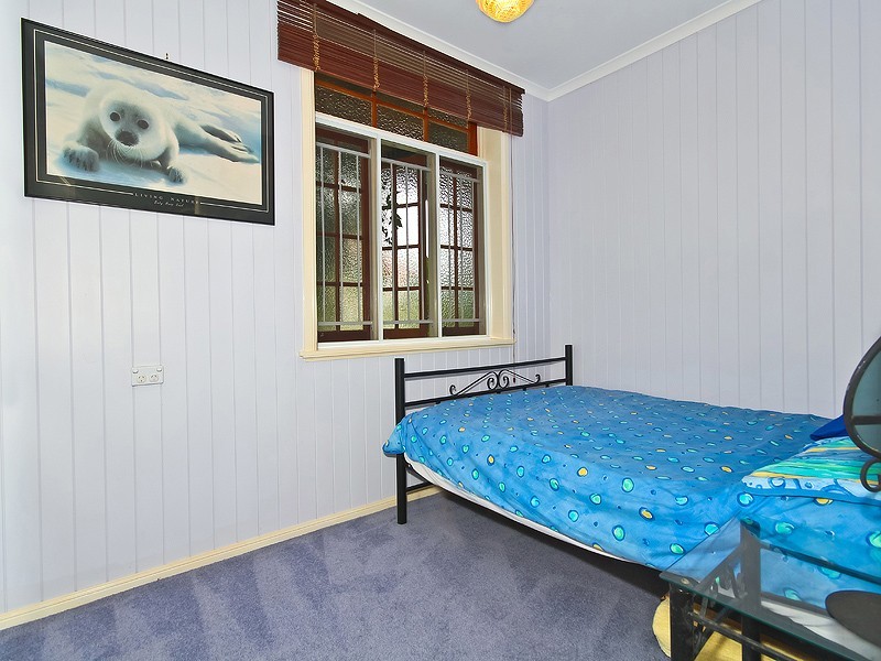 18 First Street, Camp Hill QLD 4152