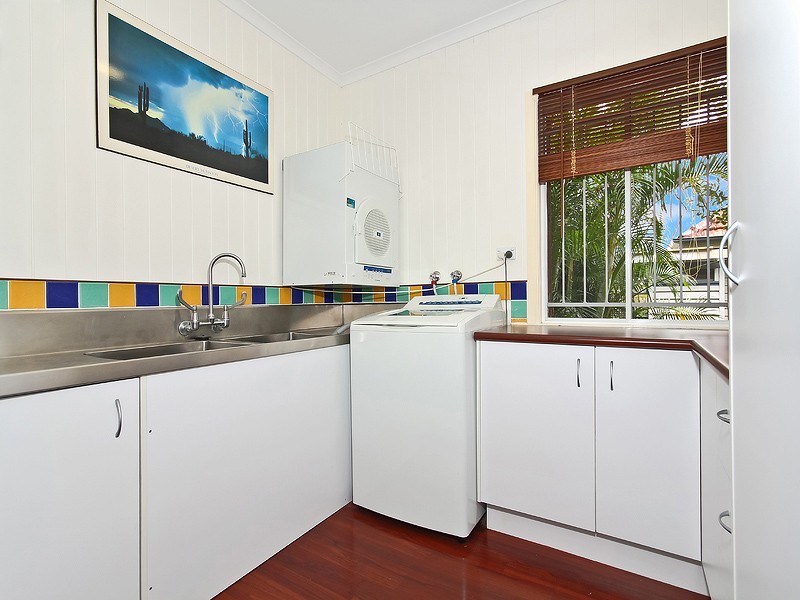 18 First Street, Camp Hill QLD 4152