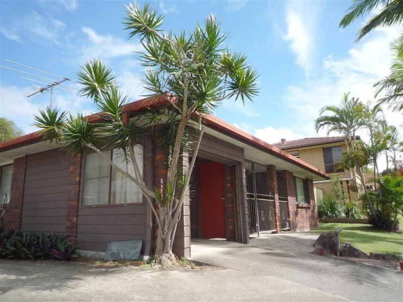 45 Bedivere Street, Carindale QLD 4152