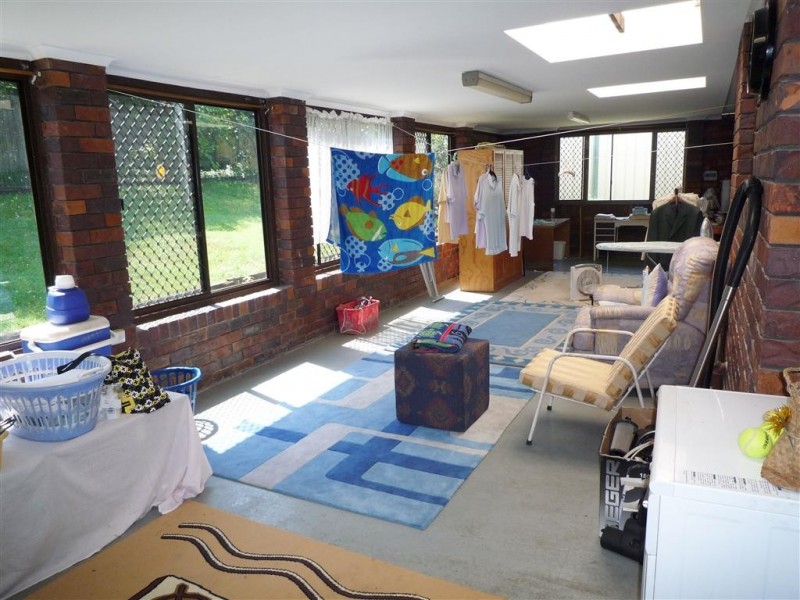 45 Bedivere Street, Carindale QLD 4152