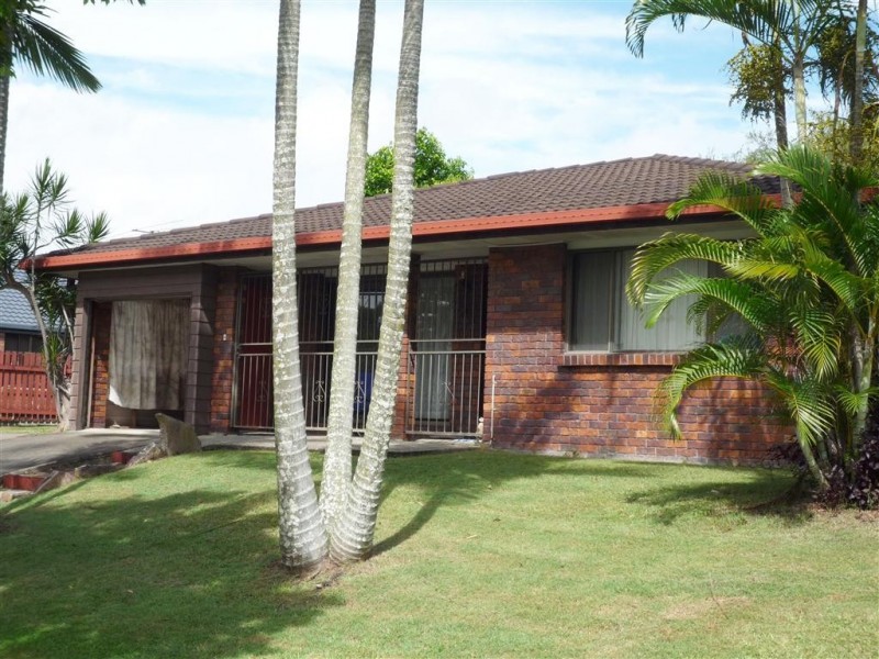 45 Bedivere Street, Carindale QLD 4152