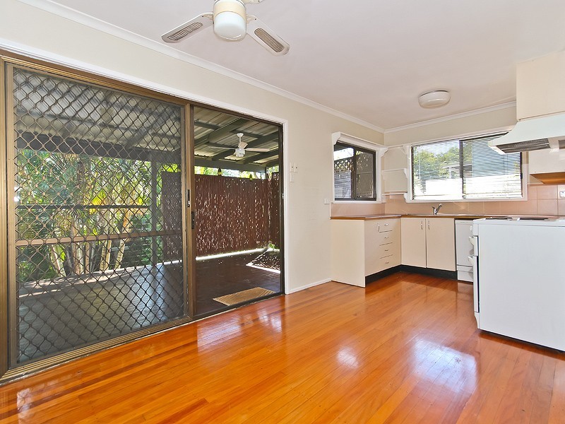 1558 Creek Road, Carina QLD 4152