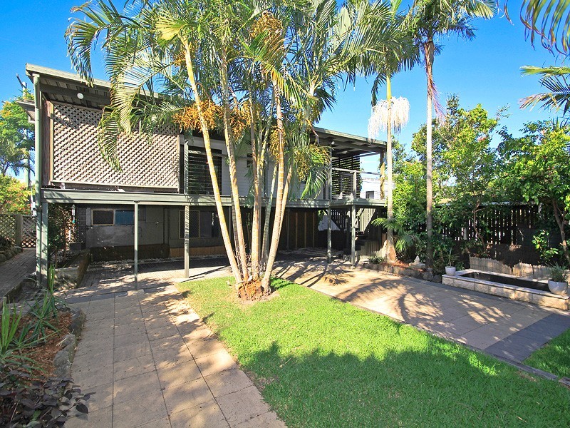 1558 Creek Road, Carina QLD 4152