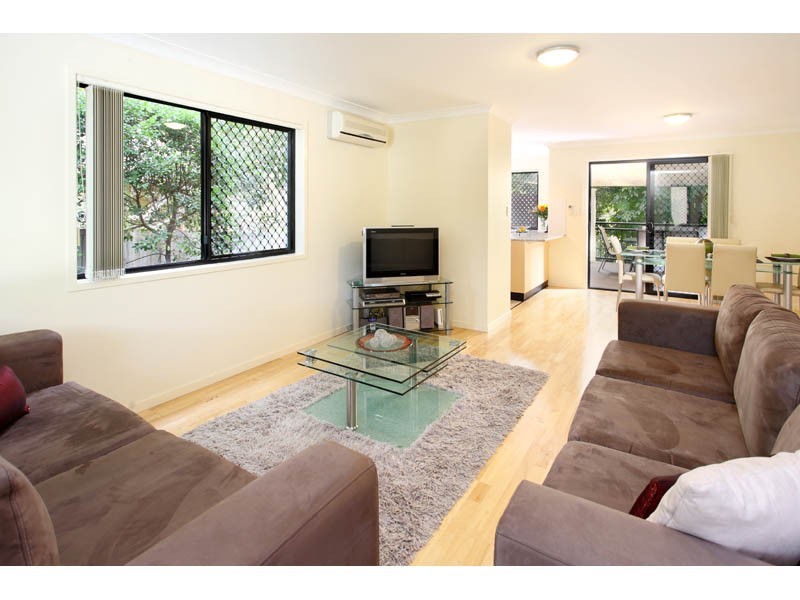 5/27 Oatland Crescent, Holland Park West QLD 4121