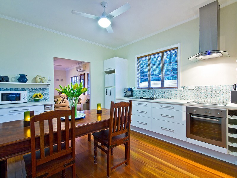 110 Algoori Street, Morningside QLD 4170
