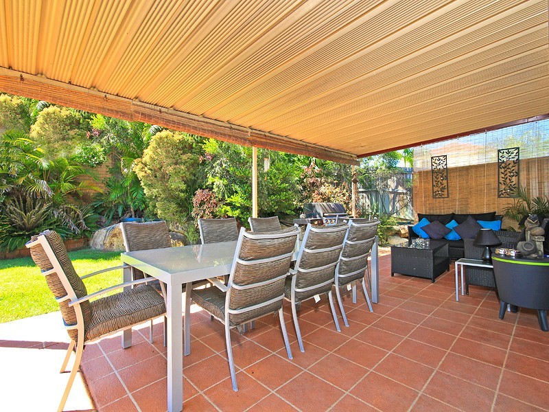 15 Coventry Circuit, Carindale QLD 4152