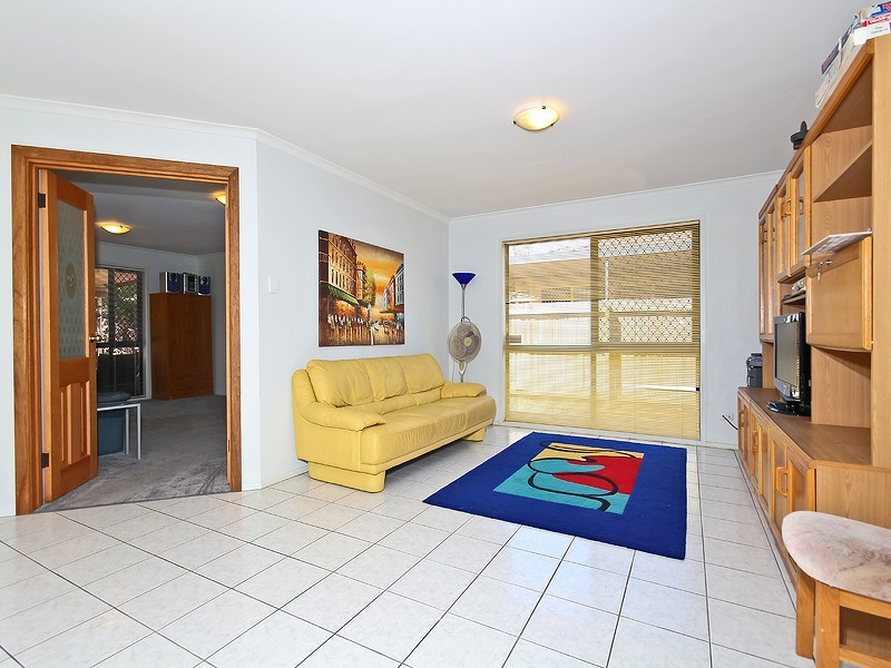 15 Coventry Circuit, Carindale QLD 4152