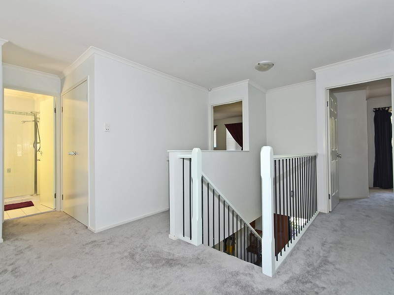 15 Coventry Circuit, Carindale QLD 4152