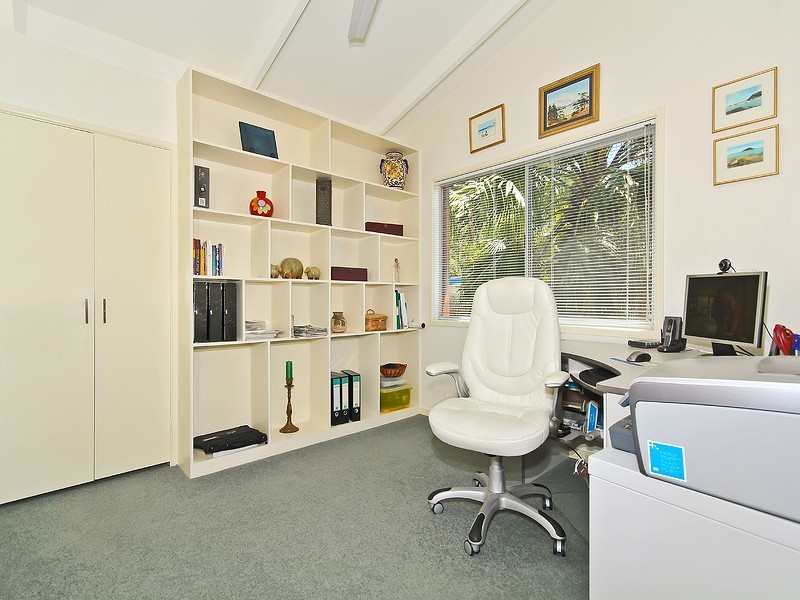 110 Indus Street, Camp Hill QLD 4152