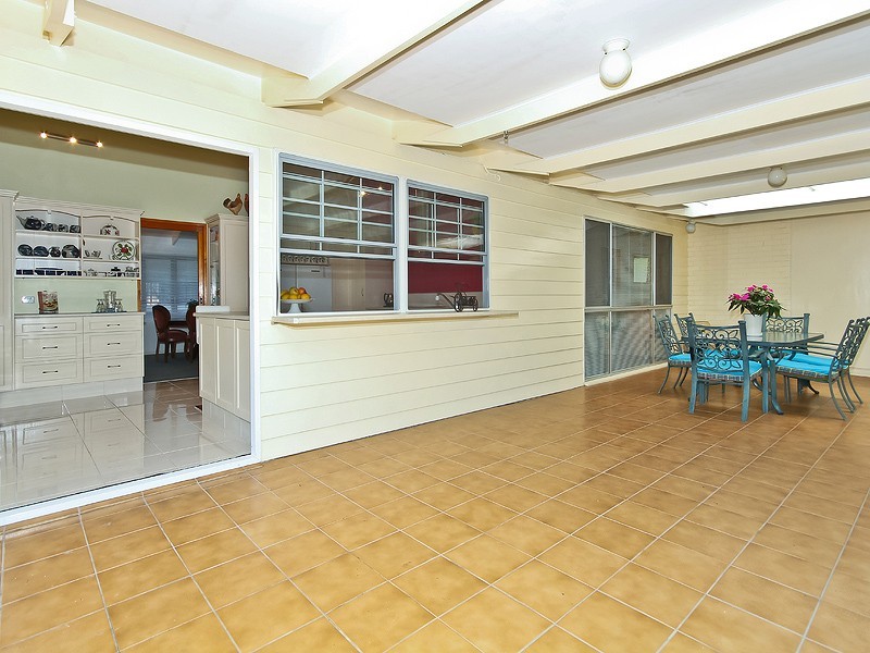 110 Indus Street, Camp Hill QLD 4152