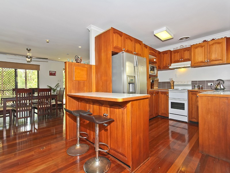 84 Summit Street, Sheldon QLD 4157