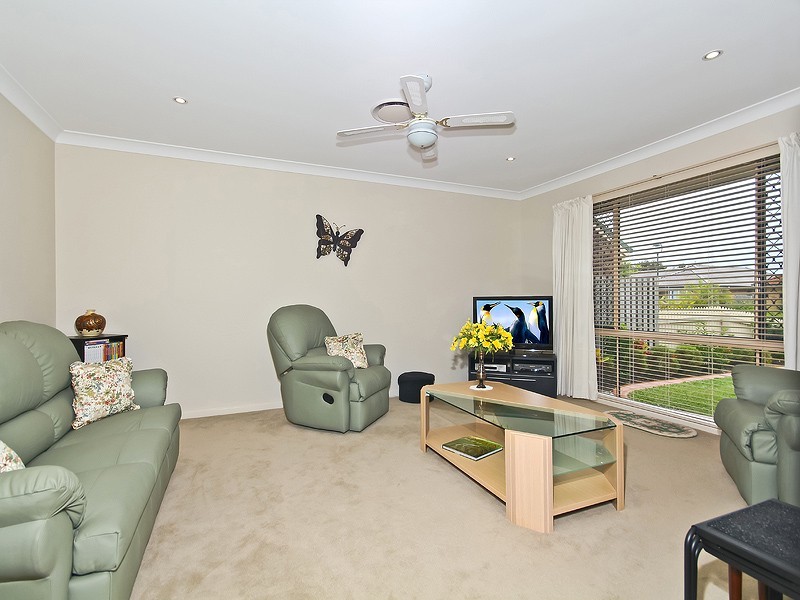 49 Cloverbrook Place, Carina QLD 4152
