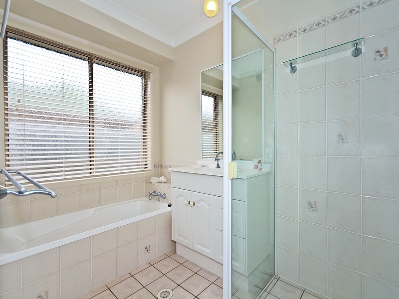 49 Cloverbrook Place, Carina QLD 4152