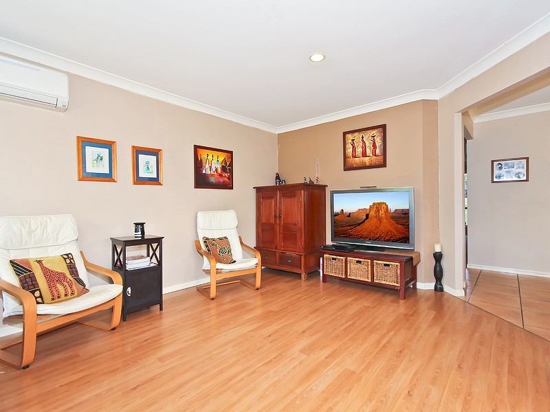 4 Puccini Place, Mackenzie QLD 4156