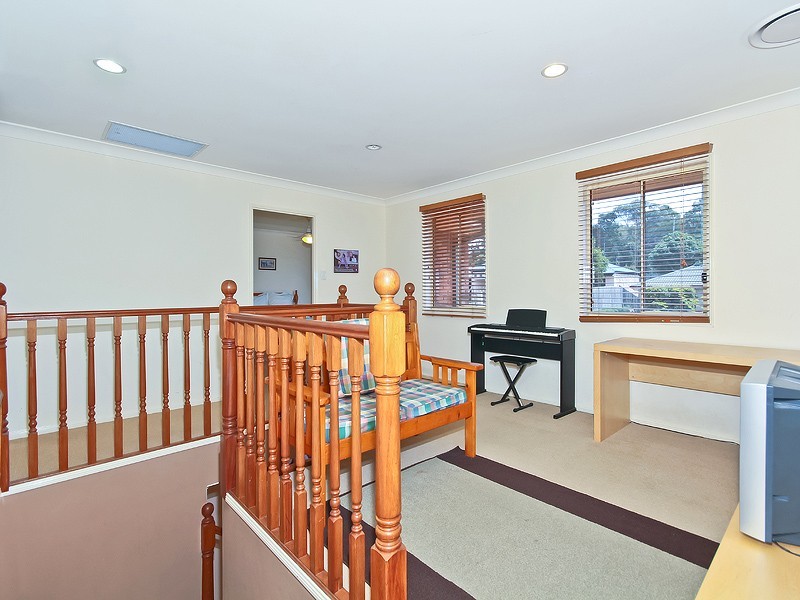 4 Puccini Place, Mackenzie QLD 4156