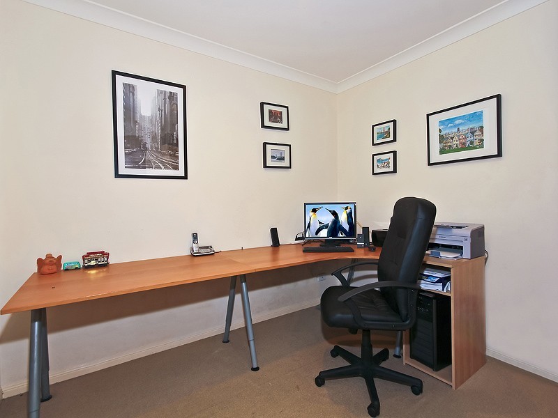 4 Puccini Place, Mackenzie QLD 4156