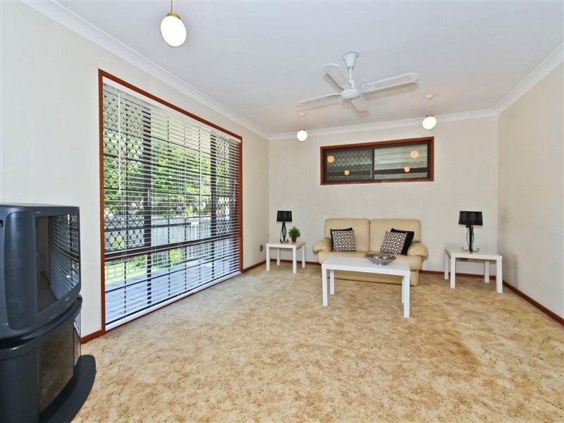 10 Kildare Street, Carina Heights QLD 4152