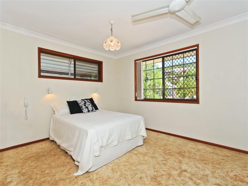 10 Kildare Street, Carina Heights QLD 4152