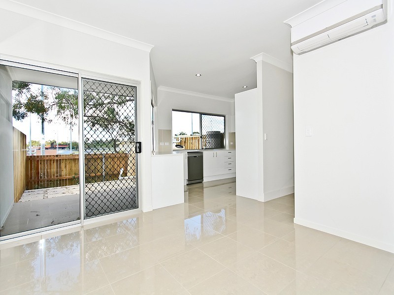 9 Adelaide Street, Carina QLD 4152